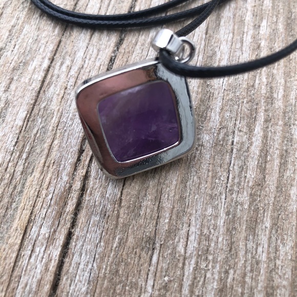 Dogtooth (chevron) Amethyst - Picture 6 of 6